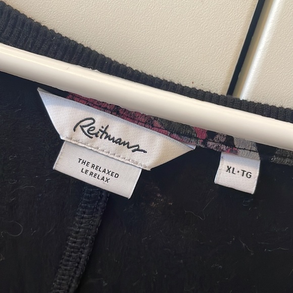 REITMANS relaxed fit floral blouse 💐 Euc - Picture 7 of 8